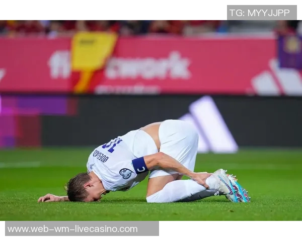 足球飞铲技巧全面解析与实战演练方法分享